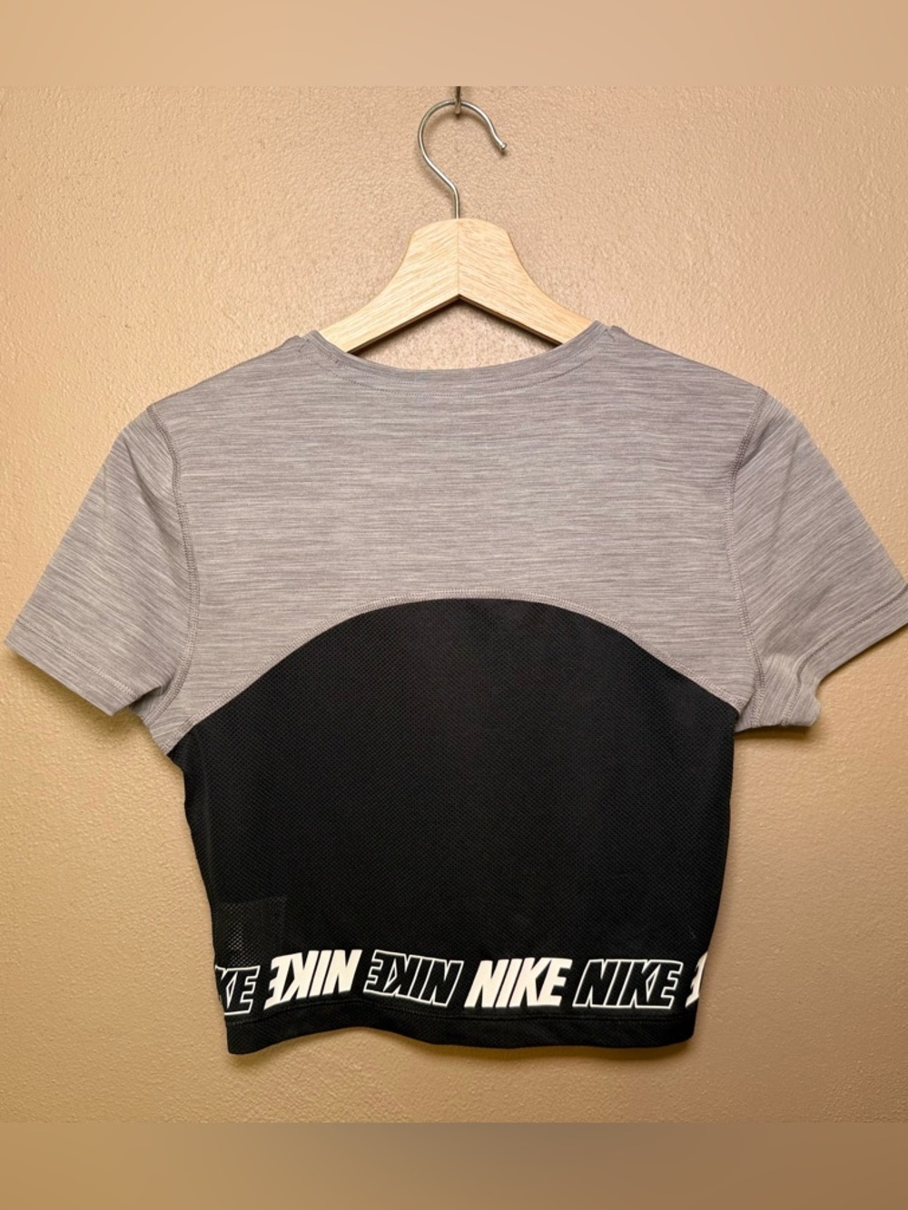 Nike Women's Pro Short Sleeve Crop Top - Gunsmoke/Heather Size Small - Picture 11 of 15